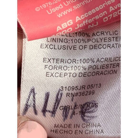 Sanrio Hello Kitty Tassle Knit Girls Beanie Bow Acrylic Pink White Size 4-16 - Picture 3 of 4